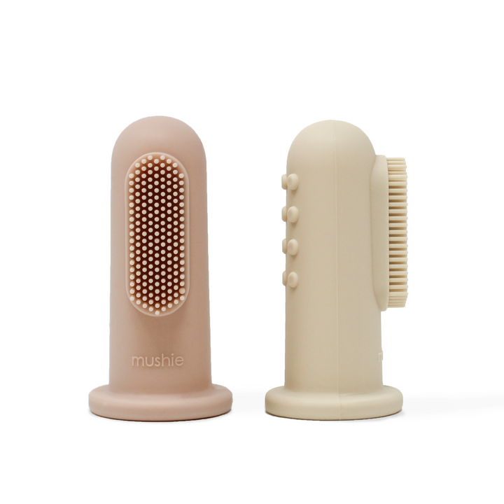 Mushie finger toothbrush blush/shifting sand